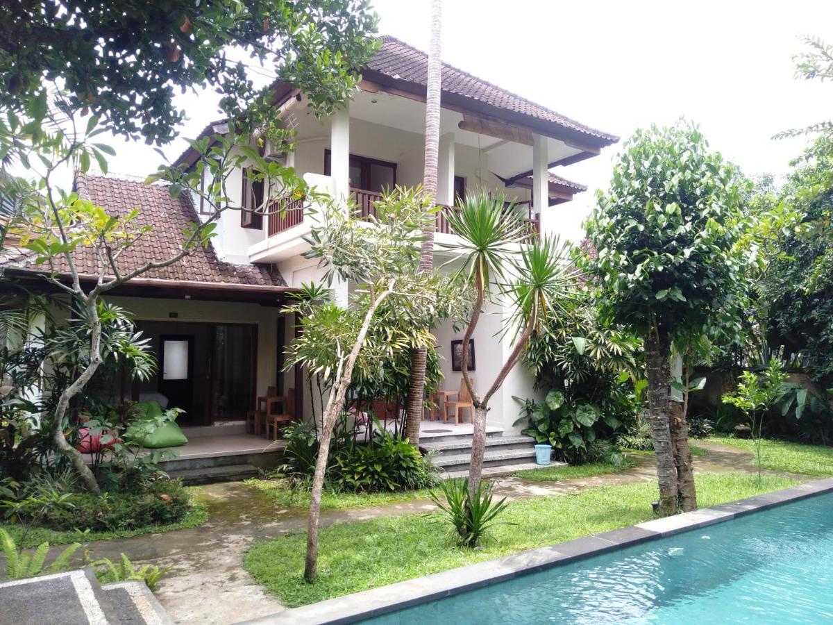 Manggis Sari Guesthouse Ubud  Exterior photo