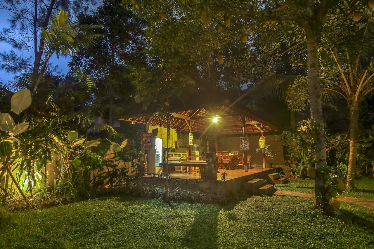 Manggis Sari Guesthouse Ubud  Exterior photo